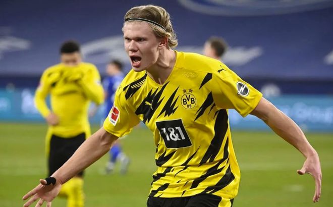 CBA｜周琦再度伤到眼睛 17日去医院检查